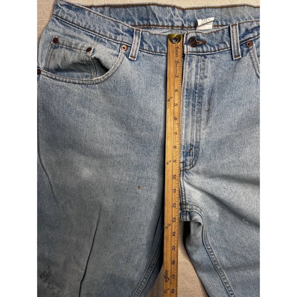 Vintage Levi's 560 Jeans Men's 38x30 Loose Fit Tapered Leg Light Wash USA
